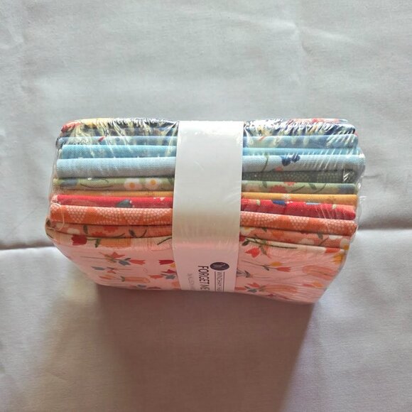 Fabric fat-eighth bundle - Picture 3 of 3